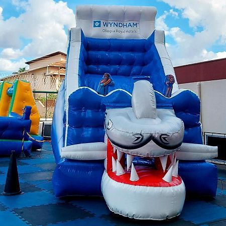 Wyndham Olimpia Royal Hotels Екстер'єр фото Inflatable slide